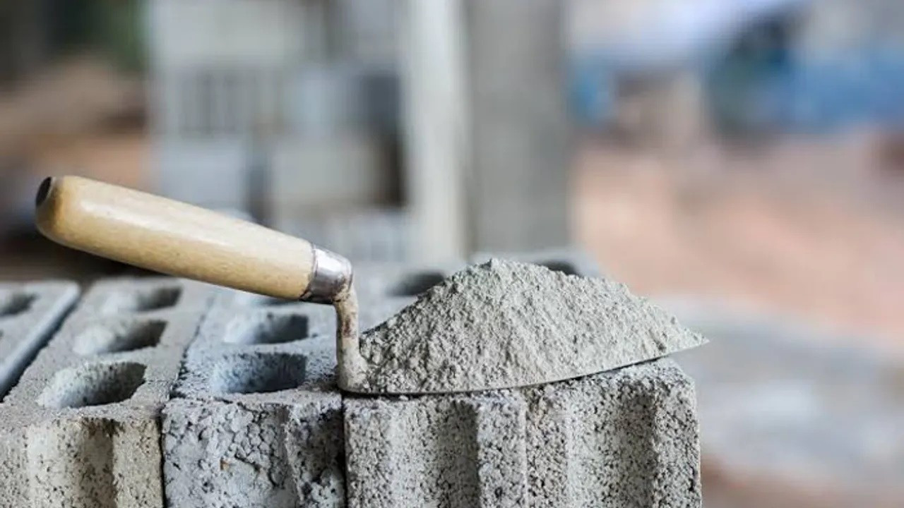 Çimentoda iç satışlar artarken ihracat azaldı