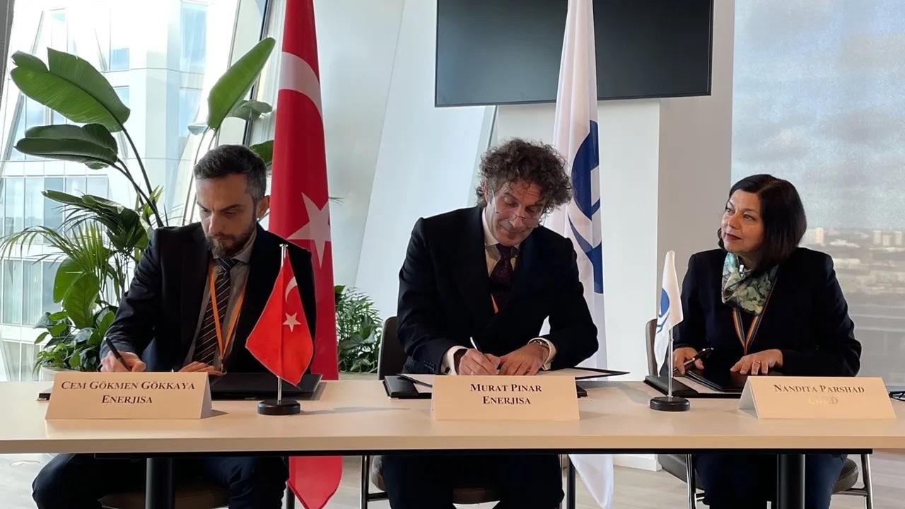 EBRD'den Enerjisa'ya 110 milyon dolarlık şarj finansmanı