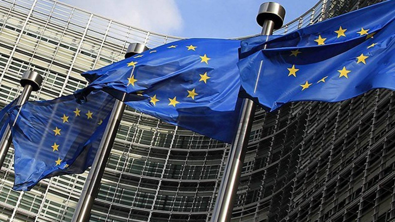 Euro Bölgesi öncü Bileşik PMI resesyona işaret etti