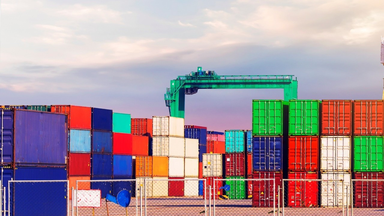 Küresel ticaret 2023’ü %5 daralmayla bitirecek