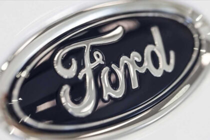 ford u lA4H cover
