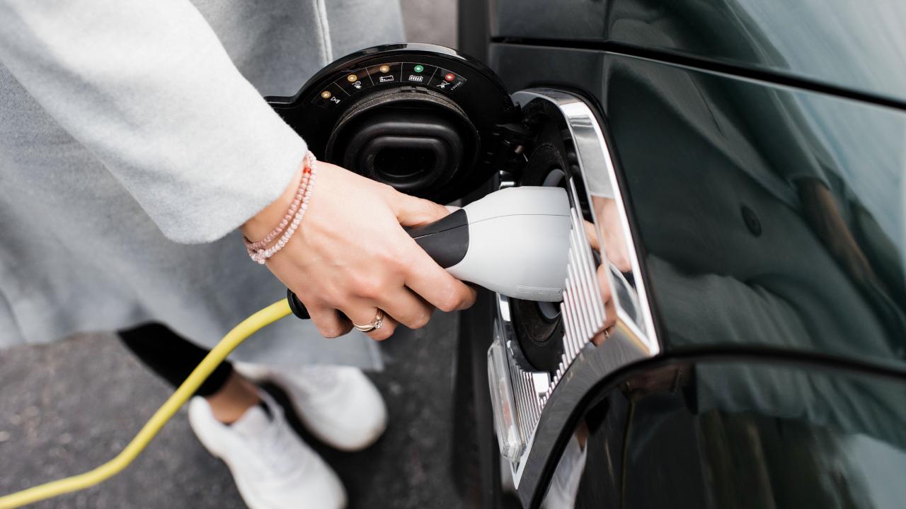 Norveç, elektrikli araçlara tam geçiş yapan ilk ülke olacak