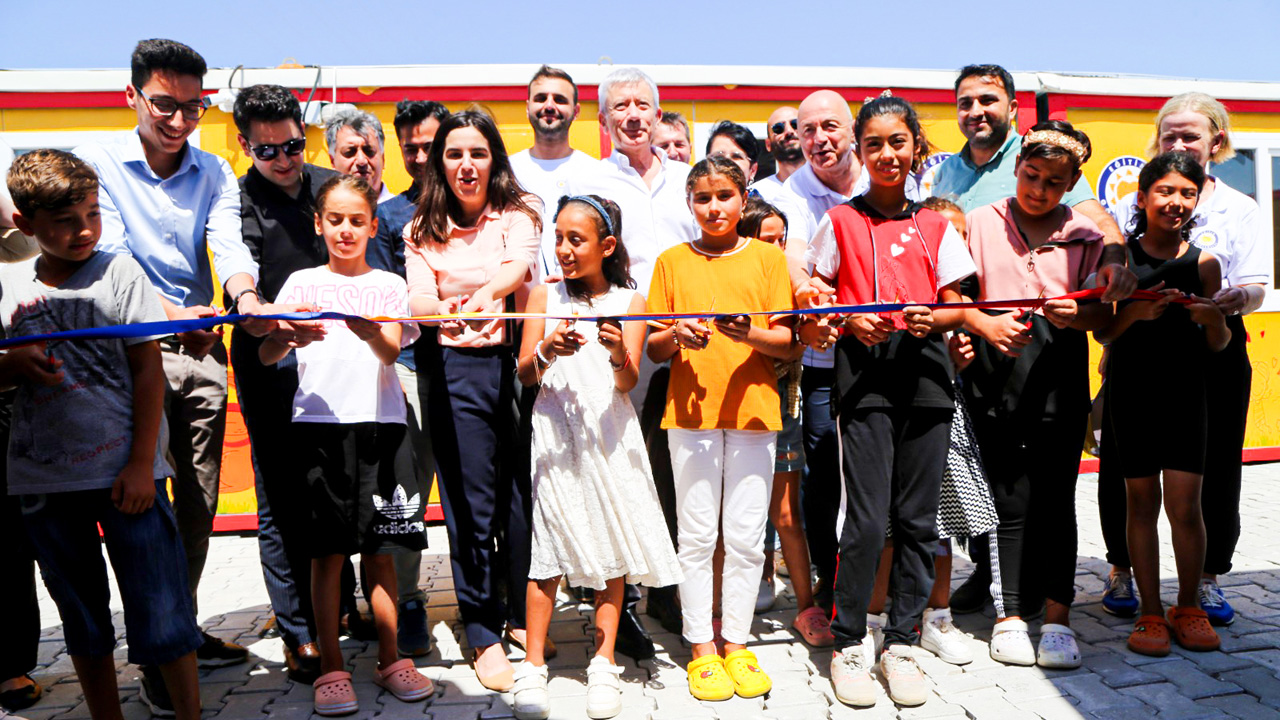 Deprem bölgesine 20 destek merkezi kurdu