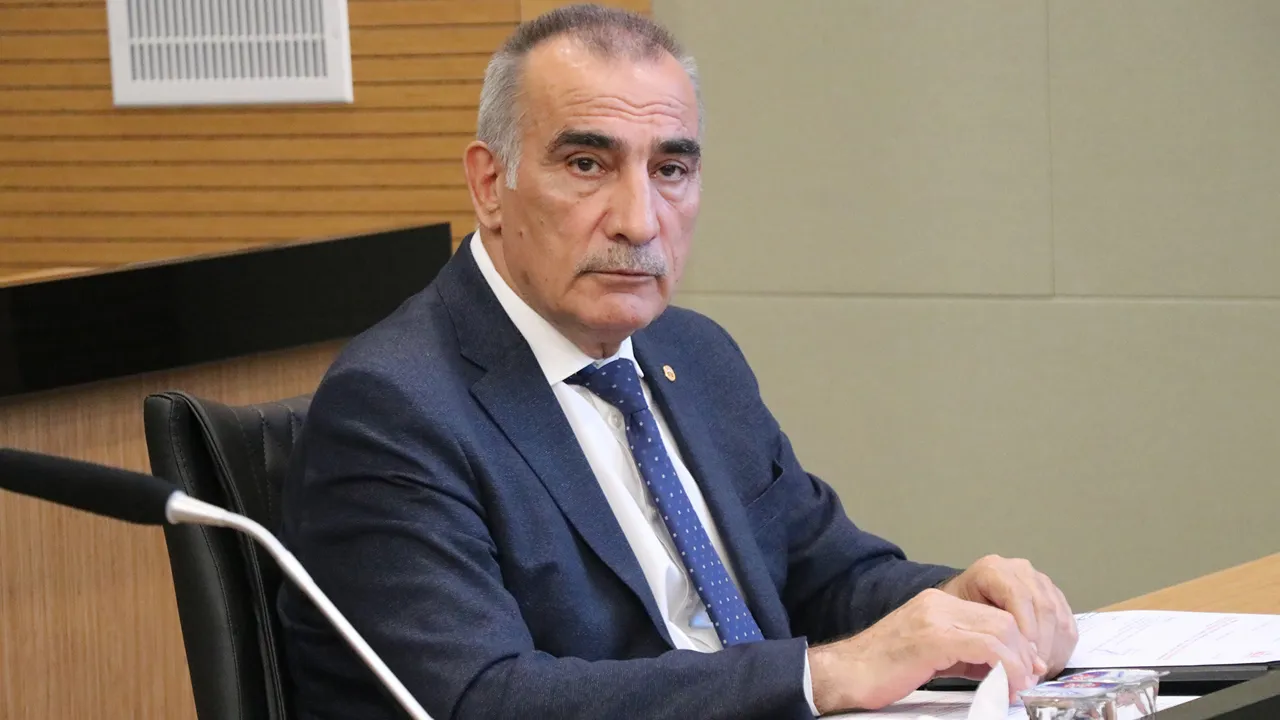 Klasik mobilyanın başkenti, ‘oymacı’ bulmakta zorlanıyor