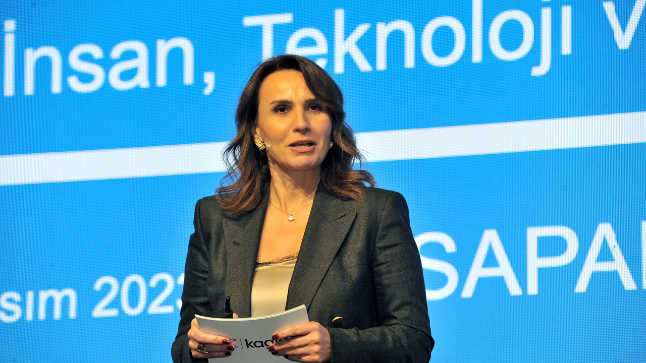 Her kadın CEO doğar, tarladaki kadın da plazadaki de