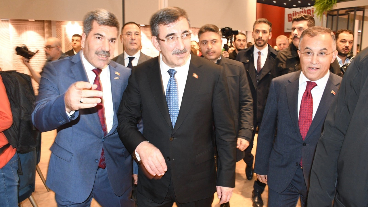 “Halı sektöründe yeni atılımlar bekliyoruz”