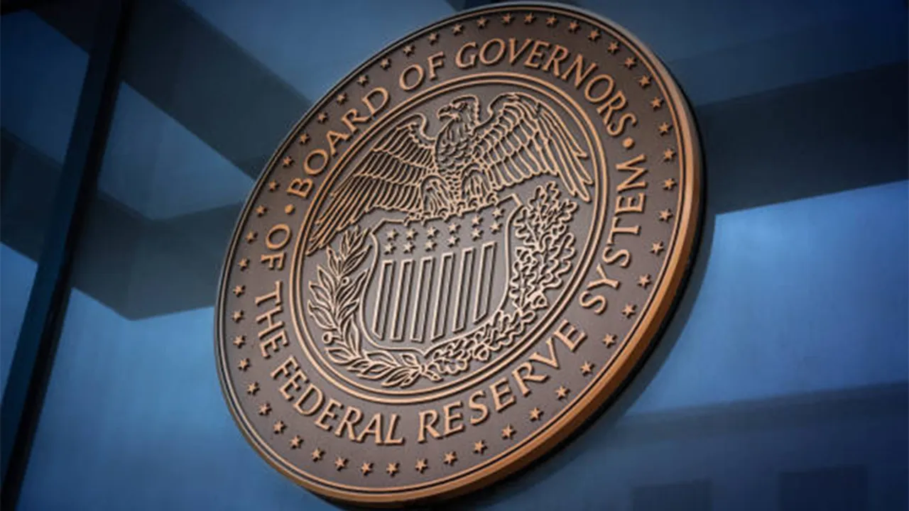 Fed faizi değiştirmedi, Powell'dan 'tarife' uyarısı geldi