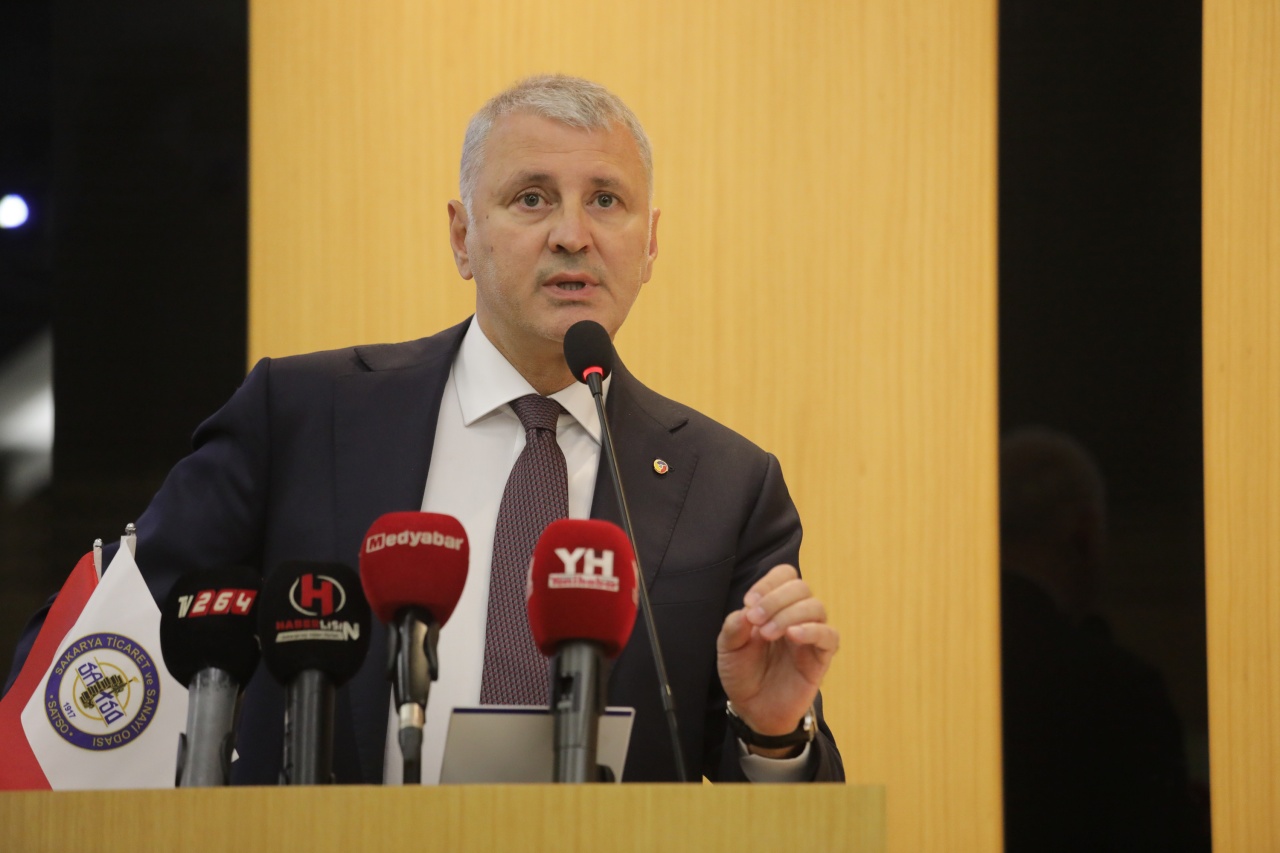 'Ekonomik anlamda da zorlu bir kış mevsimine giriyoruz'