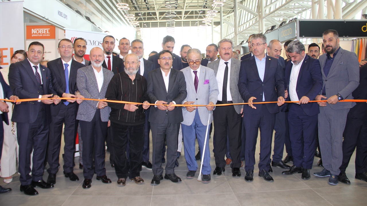 ANAMOB Mobilya Fuarı, 704 profesyonel yabancı alıcının katılımıyla açıldı