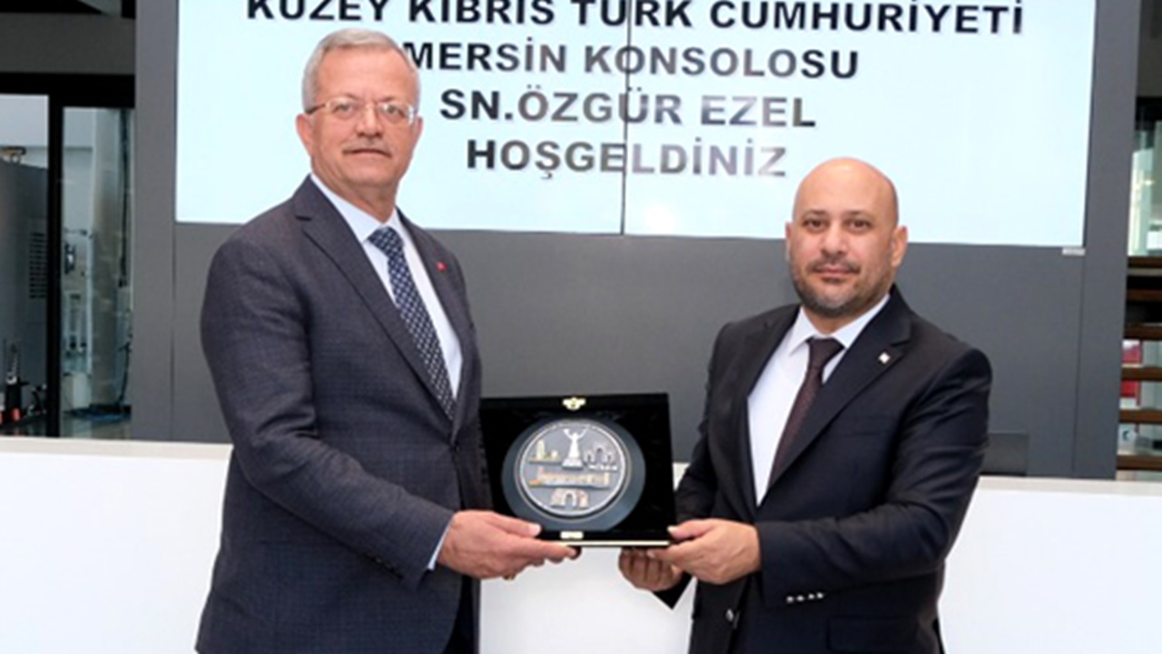 Türk sanayiciler Kıbrıs’a yatırım için beklemede