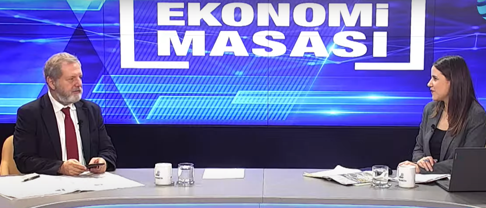 Ekonominin gündemi Ekonomi Masası'nda