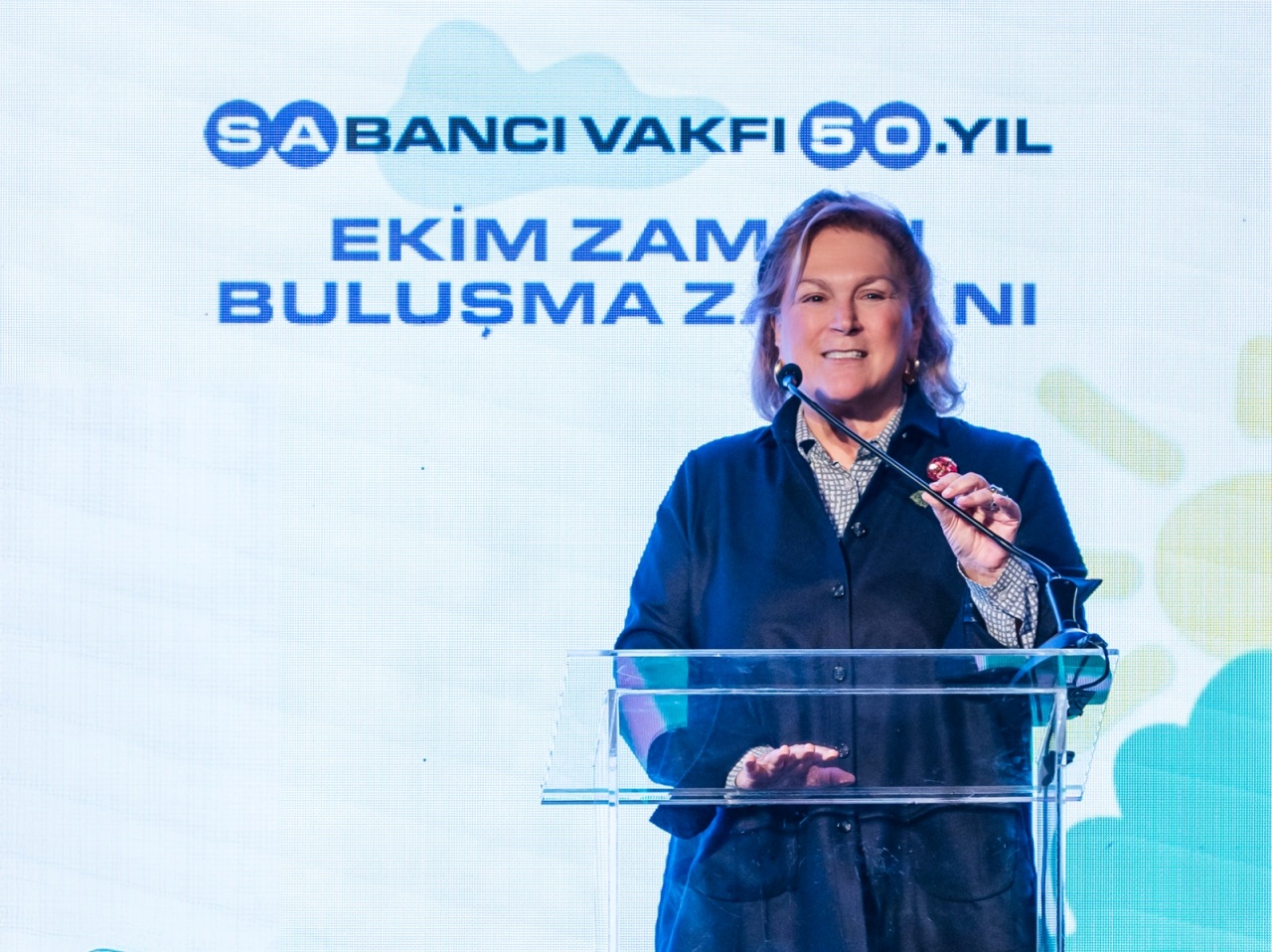 Güler Sabancı: 'Varsa yoksa Türkiye' dedik, 250 projeyle 4,6 milyon kişiye ulaştık