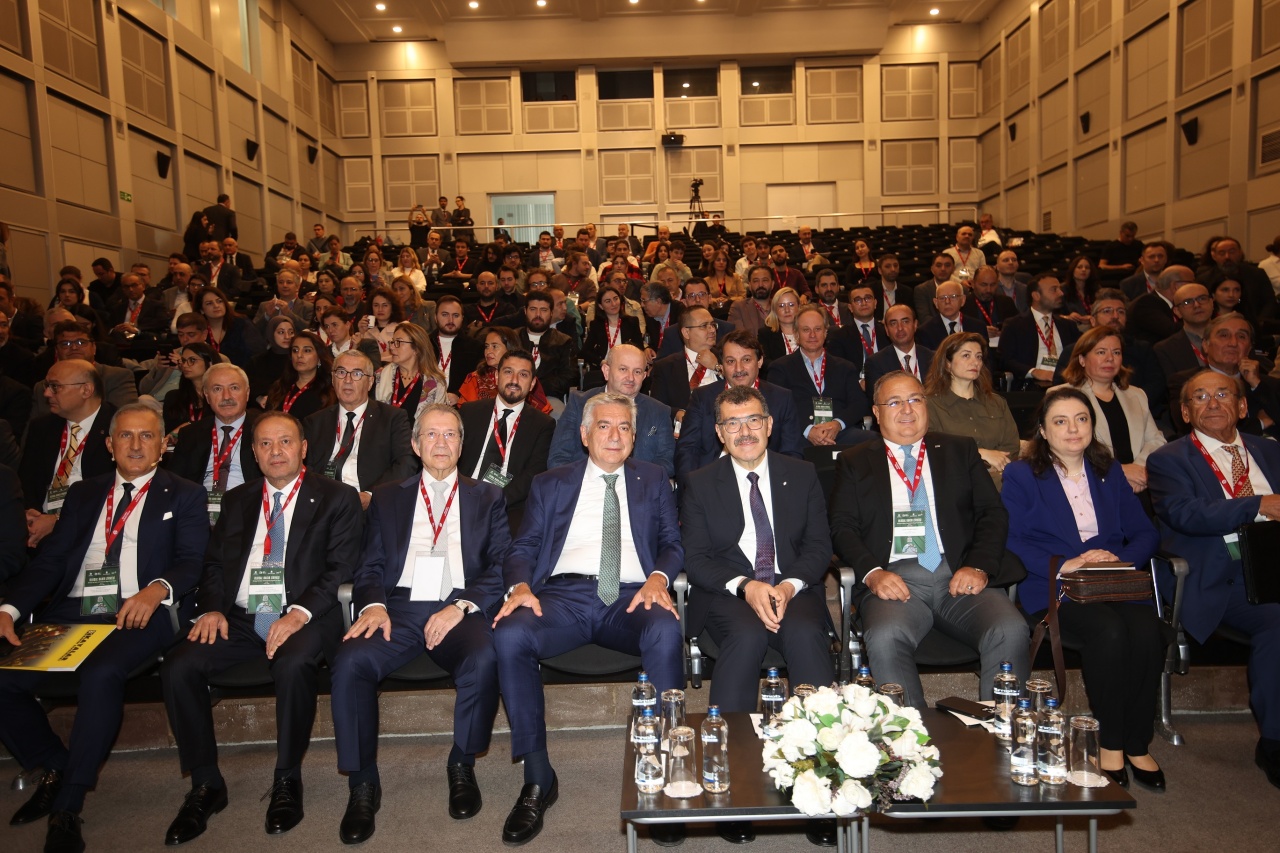 Bakırda katma değer için daha fazla izabe tesisi şart