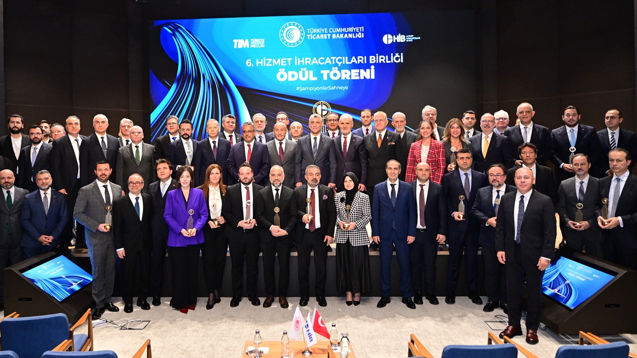 Hizmet ihracatında hedefler aşıldı küreselde yeni rotaya odaklanıldı