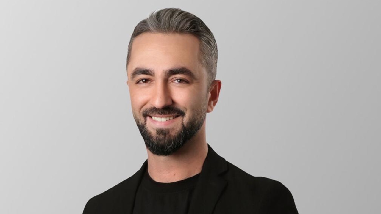 “Teknoloji ve inşaatı birleştirerek yeni nesil konutlar üretiyoruz”