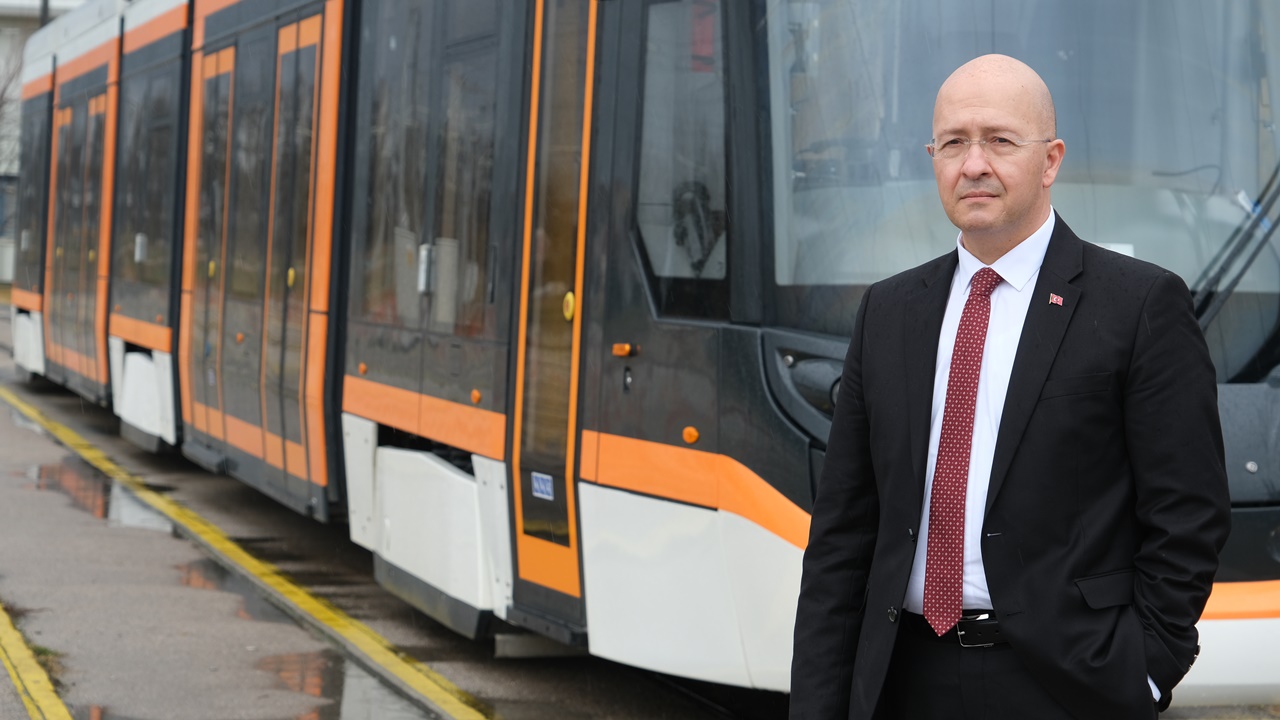 Estram, 20 yılda 700 milyon yolcu taşıdı