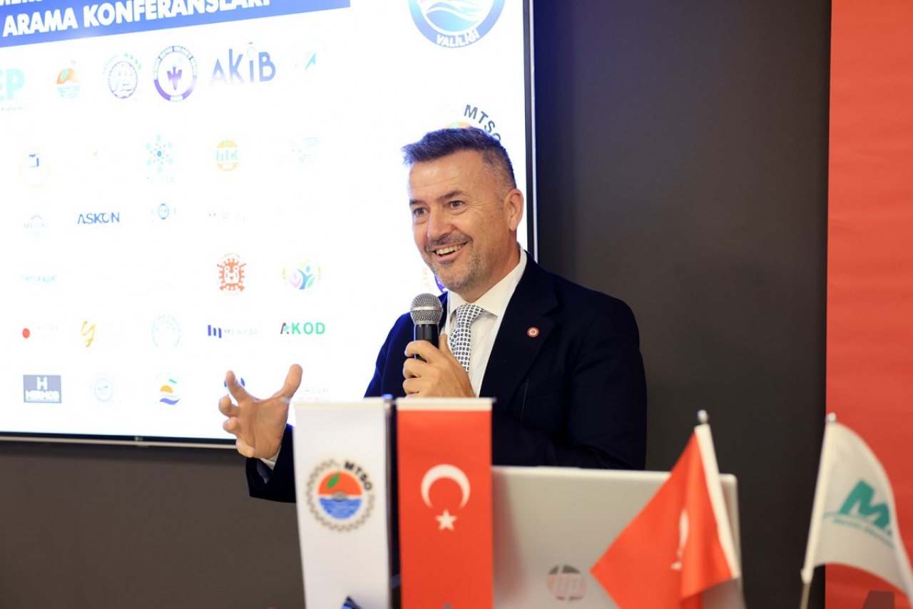 Mersin’deki sektörel sorunlar arama konferanslarıyla çözülüyor