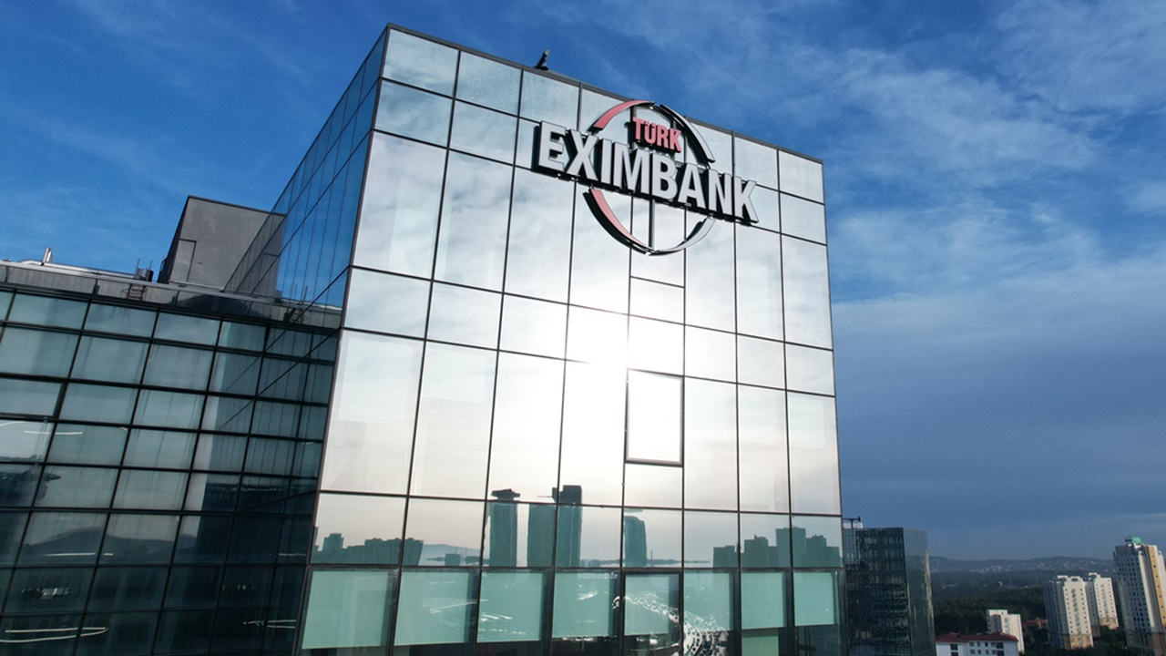 Türk Eximbank, 796 milyon dolar kredi temin etti