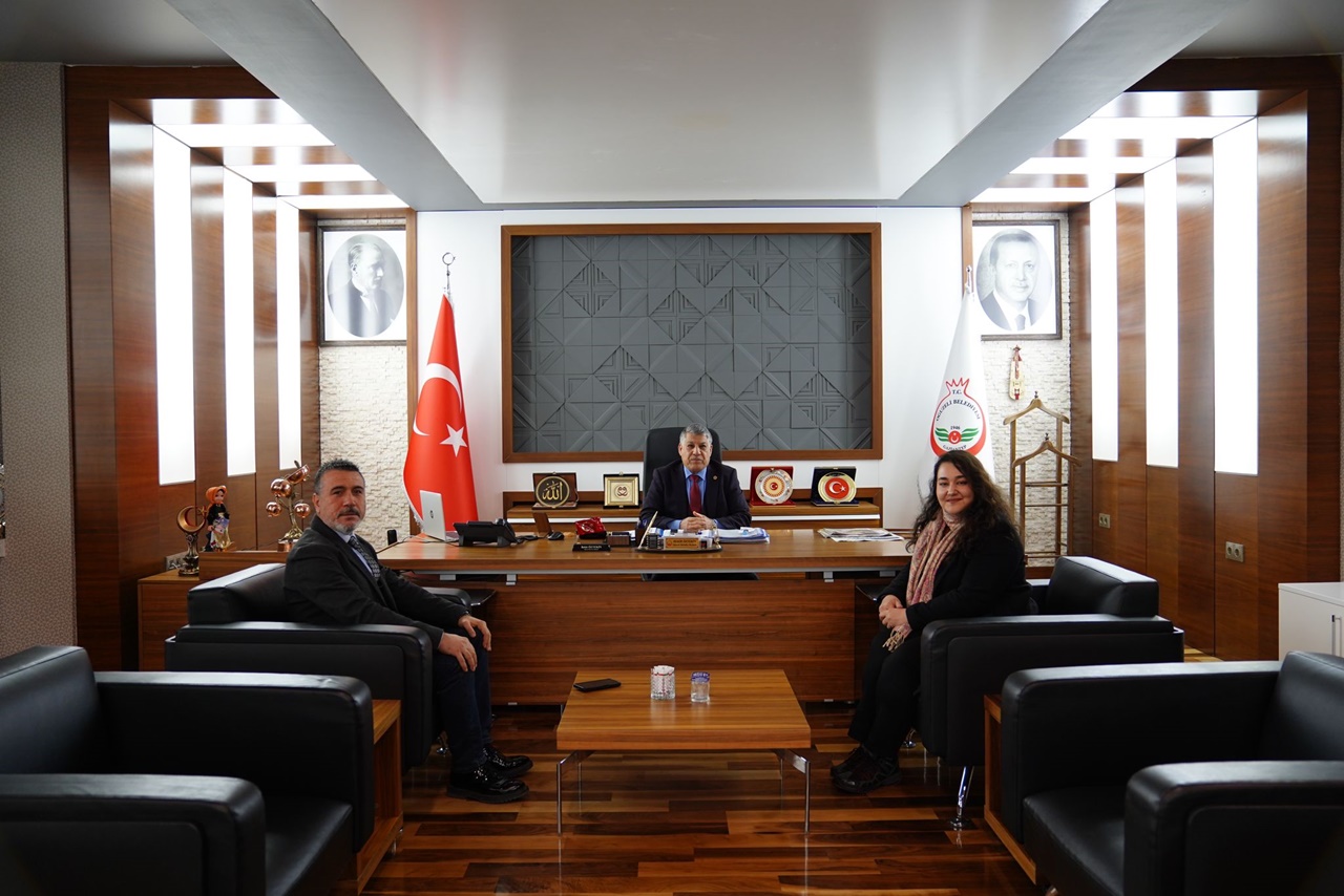 Bekir Öztekin: İlçemizden global mobilya ve ayakkabı markaları çıkaracağız