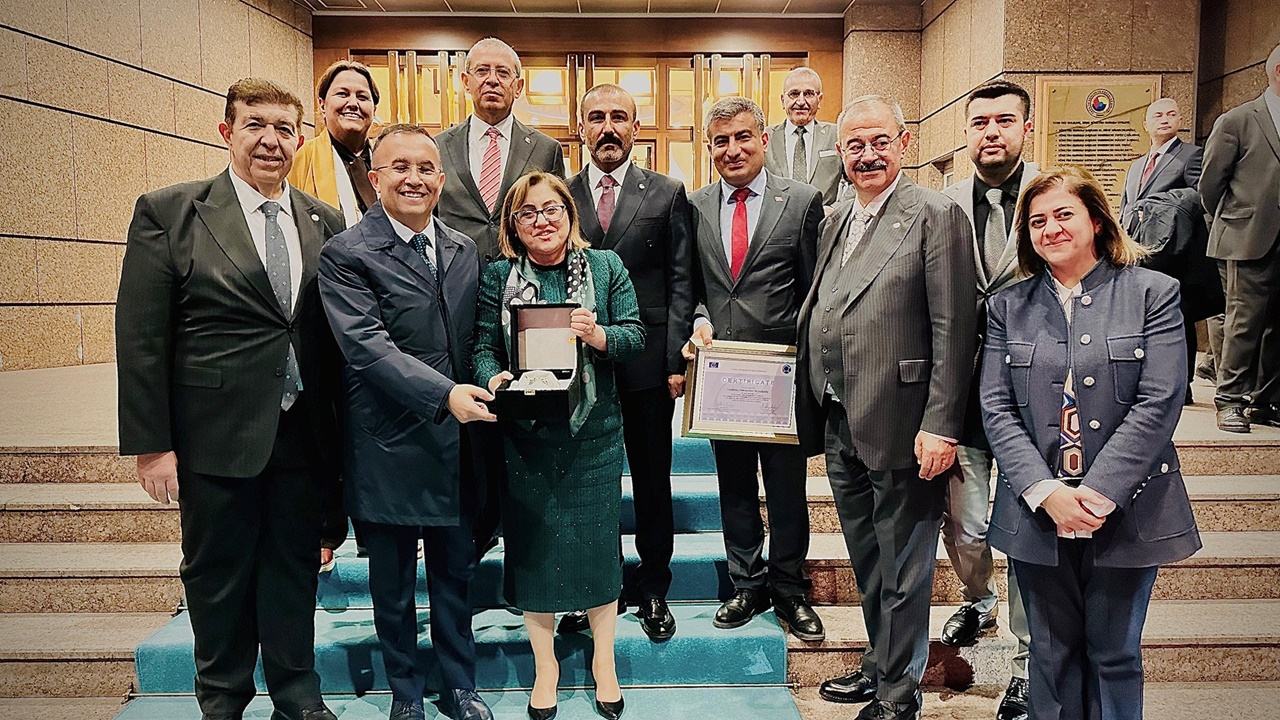 Gaziantep Büyükşehir 'Avrupa Yönetişim Mükemmelliği Markası’nın sahibi oldu