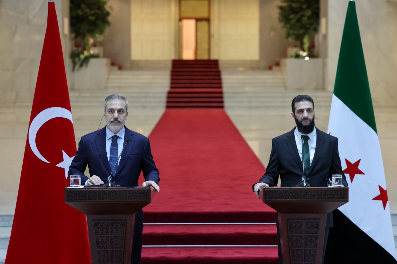 "Yeni Suriye" önündeki iki kritik engel