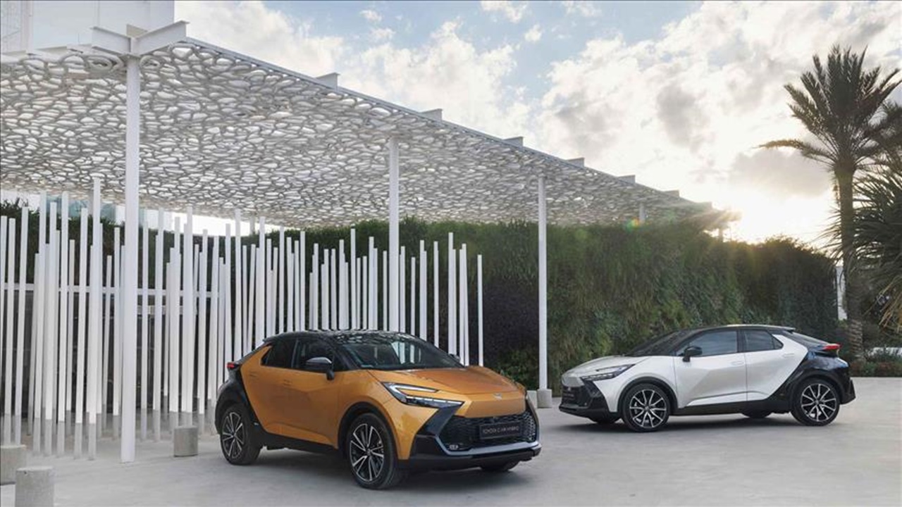 1 milyonuncu hibrit C-HR Avustralya’da teslim edildi