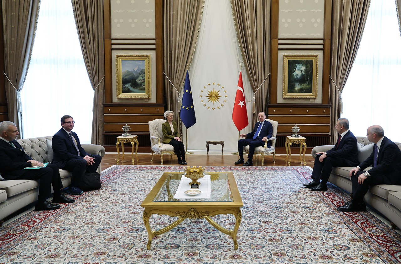 Von Der Leyen üyelik için kötü haberle geldi