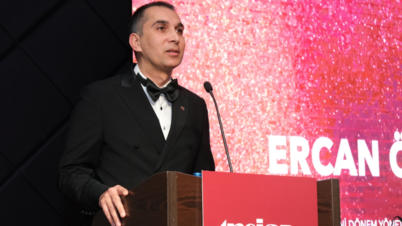 ANSİAD Başkanı Özbek: Ekonomi programının yeterliliğini tartışmalıyız