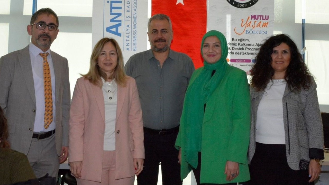 Antalyalı kadın girişimcilerden ‘İstihdam Köprüsü’ projesi