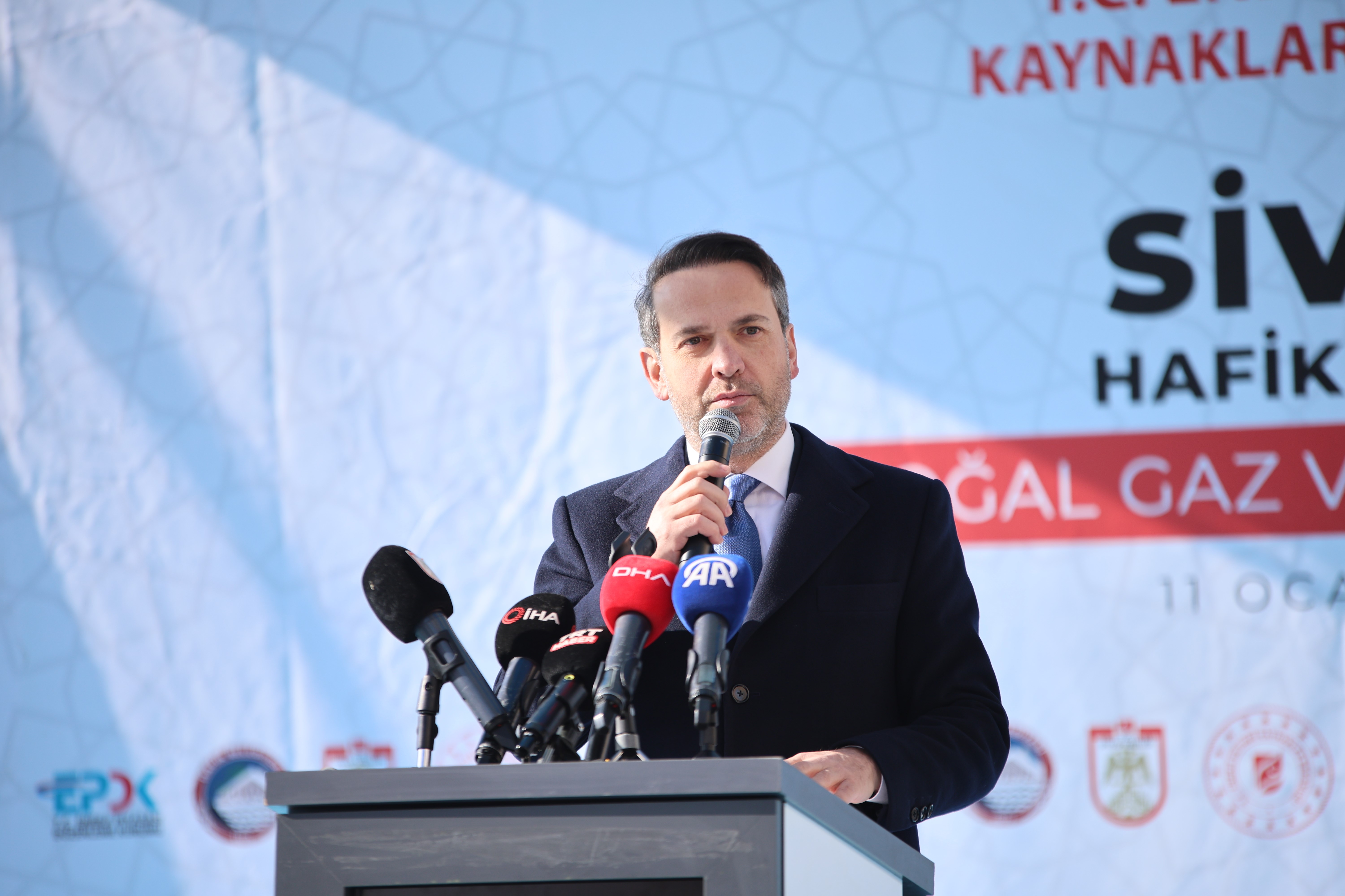 Bakan Bayraktar: 2028 hedefimiz tüm hanelere yerli gaz vermek