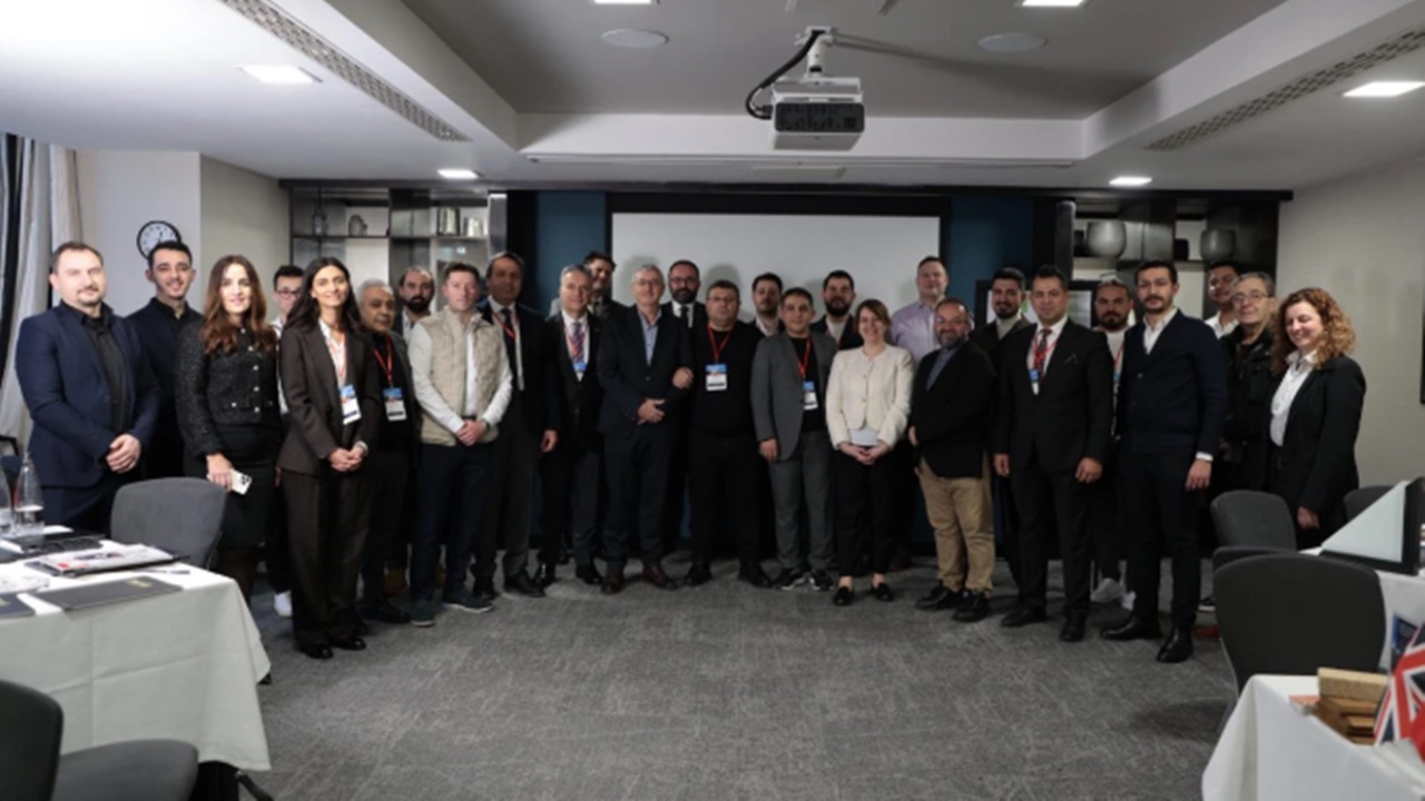 Akdenizli çelik kapı üreticileri, İngiltere’ye ihracatı artırıyor