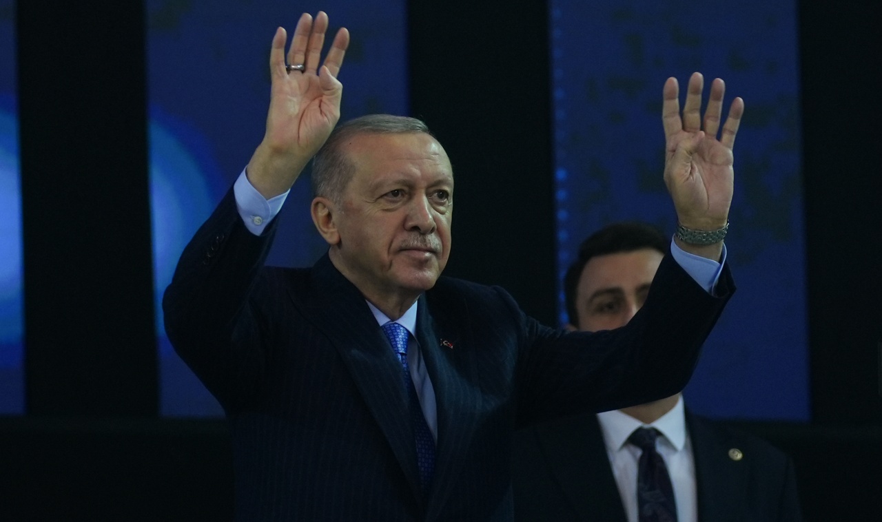Erdoğan MKYK üyelerine veda etti, partililerden helallik istedi