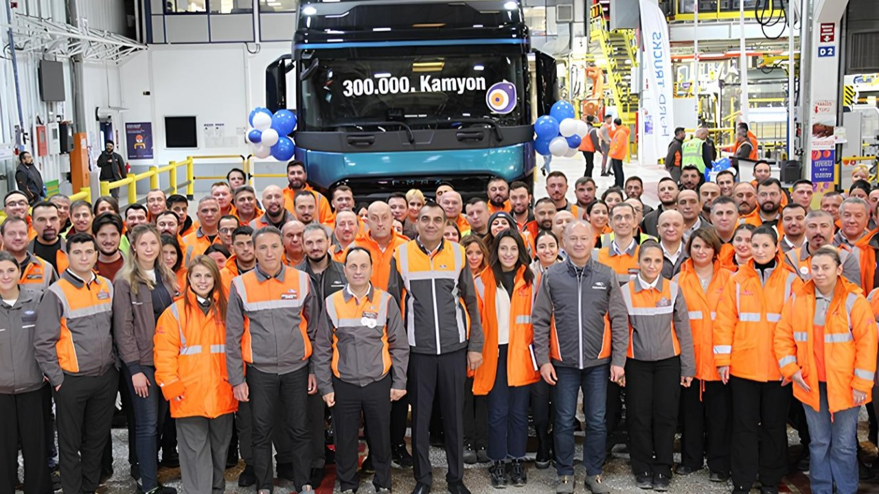Ford Trucks, 300 bininci kamyonu hattan indirdi
