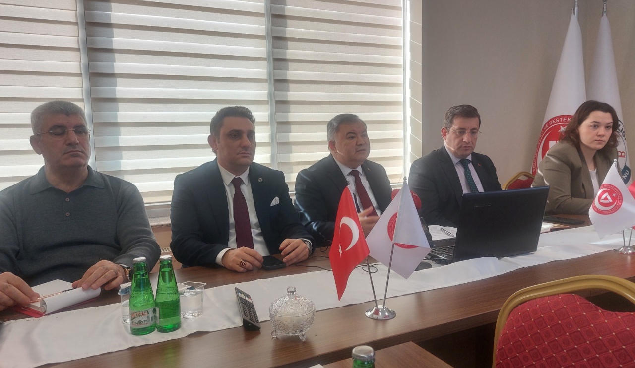 Memurlar 5 yıllık büyüme kadar refah payı istiyor