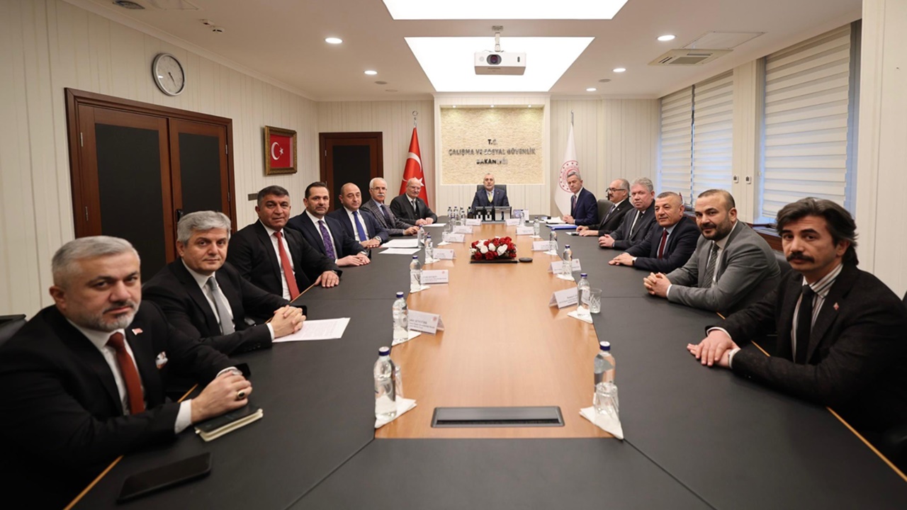 ATO Başkanı Baran, prim ödemelerine ilişkin taleplerini Bakan Işıkhan’a sundu