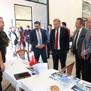 Denizli OSB’de personel arayan 50 firma, iş arayan vatandaşlarla buluştu