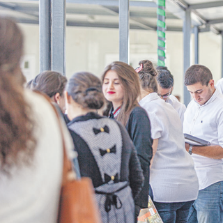 Diploma tek başına yeterli olmuyor, şirketler olumlu kişisel özellikler arıyor
