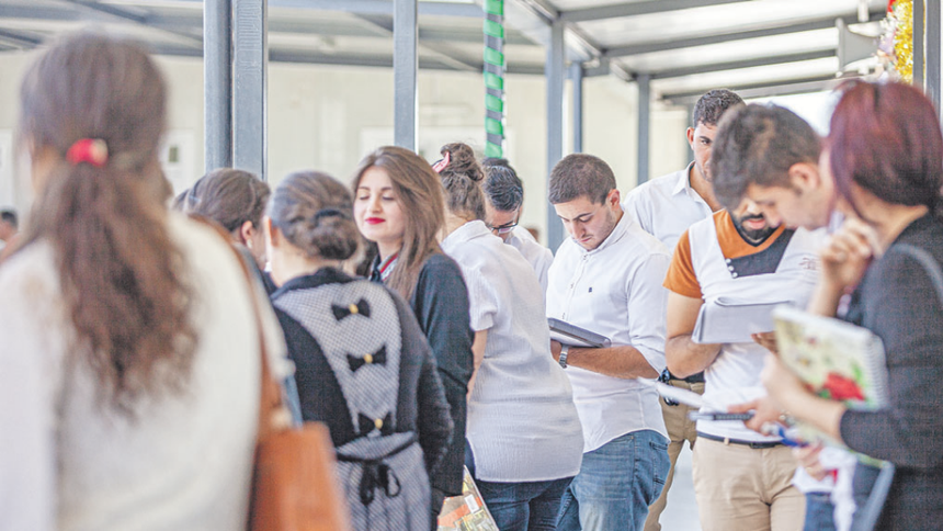 Diploma tek başına yeterli olmuyor, şirketler olumlu kişisel özellikler arıyor