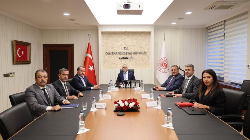 Hükümetten memurlara yeni teklif