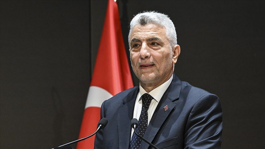 Bakan Bolat: Yatırımlar büyümeyi desteklemeyi 4 çeyrektir kesintisiz sürdürüyor