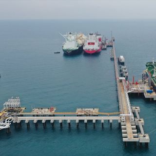 Bakan Bayraktar: Dörtyol FSRU'nun kapasitesi 2 katına çıkarılacak