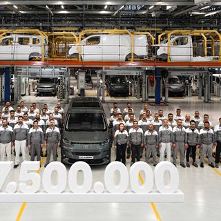 Tofaş 7,5 milyonuncu aracını üretti