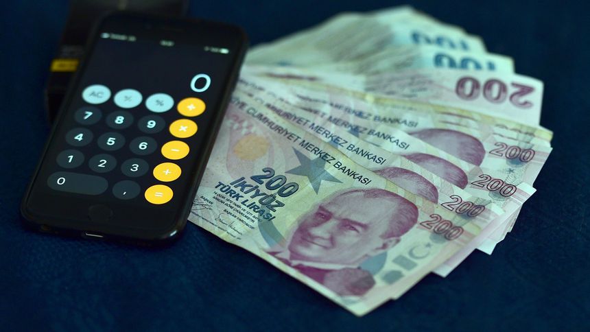 TÜİK: Ortalama hane halkı kullanılabilir geliri yüzde 76,7 arttı