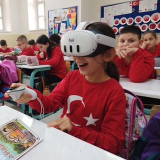 Uludağ Enerji, “Enerjini Geleceğe Taşı” projesiyle 70 bin öğrenciye ulaştı