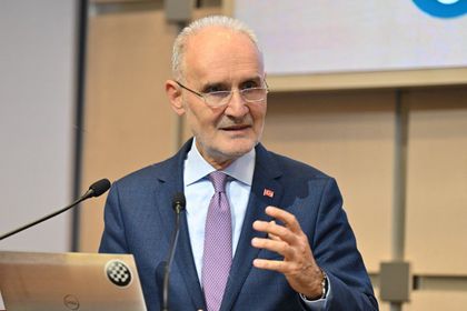 Avdagiç: Net ihracatçı olmamız çok önemli