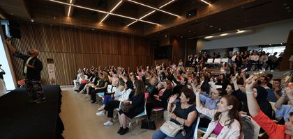 İzQ, 2025’te 800 aktif üyeye, 16 bin 500 katılımcıya ulaştı