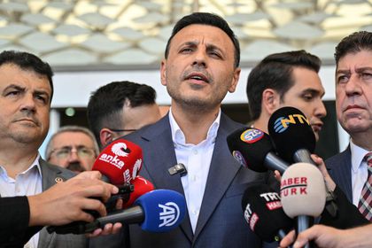 CHP İstanbul İl Başkanı yeniden Özgür Çelik
