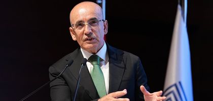 Şimşek'ten sanayi üretimi değerlendirmesi: Güçlü artış ve iyileşme dönüşümün somut göstergesi