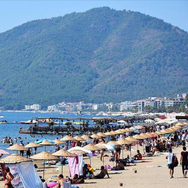 Turizm ve ihracatçı sektörlere 120 milyar liralık kredi paketi