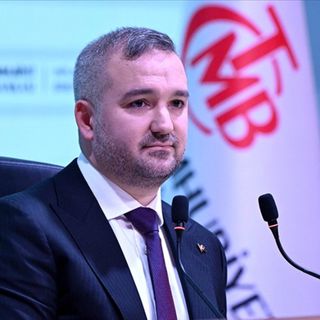 'Makroihtiyati tedbirler ve güçlü rezervler ters dolarizasyonu destekliyor'